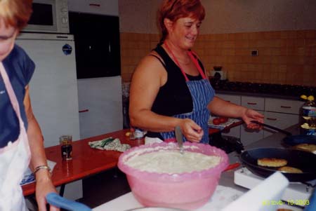 2003.08.29tour.opensoiree toches03