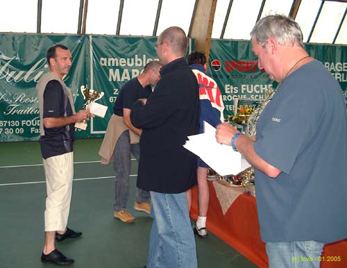 2004.09.12tournoiopen_remiseprix06