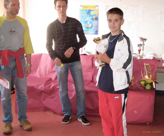 2007.04.01tournoi jeunes 018